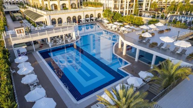 Hotel Jadore Deluxe