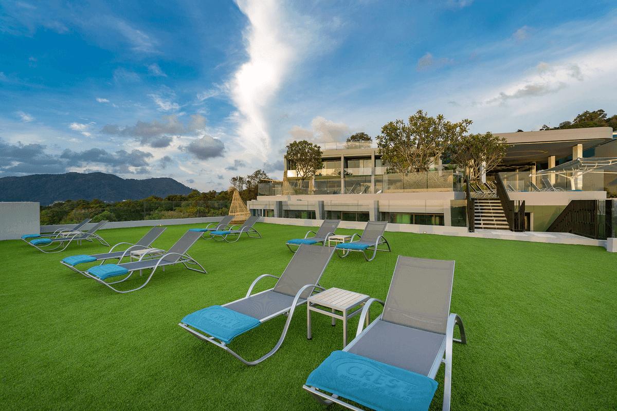 Hotel Crest Resort & Pool Villas Phuket