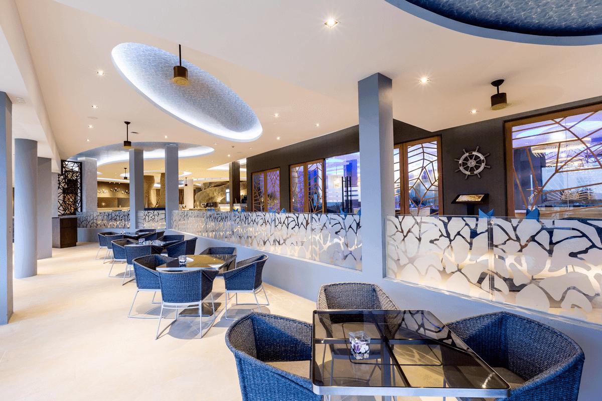 Hotel Crest Resort & Pool Villas Phuket