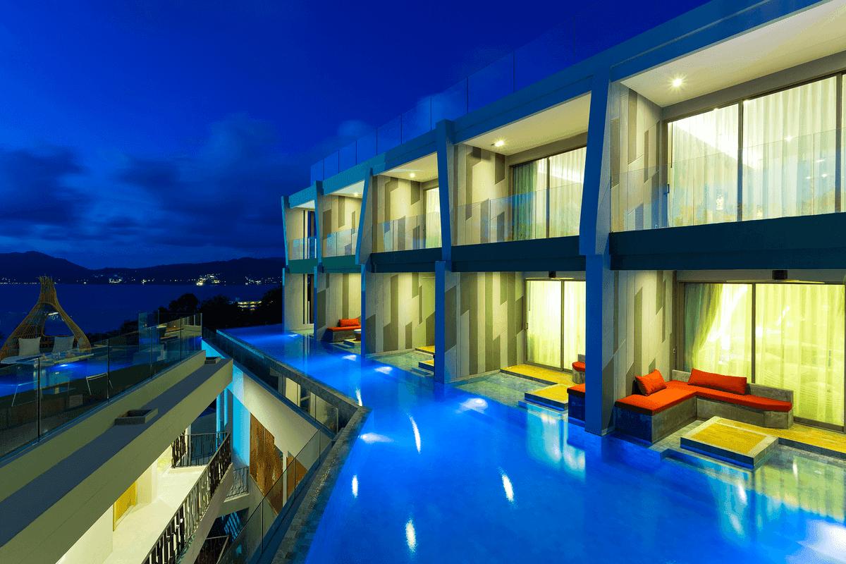 Hotel Crest Resort & Pool Villas Phuket