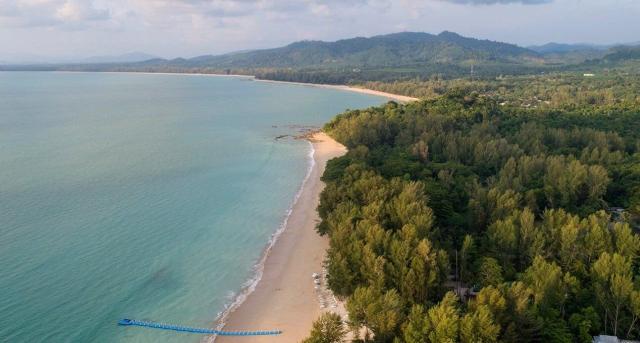 Kantary Beach