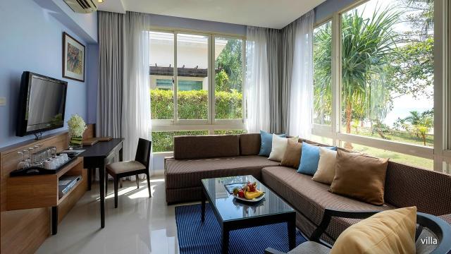 Kantary Beach