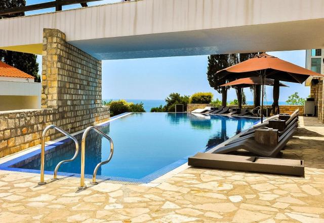 Avala Resort & Villas Hotel