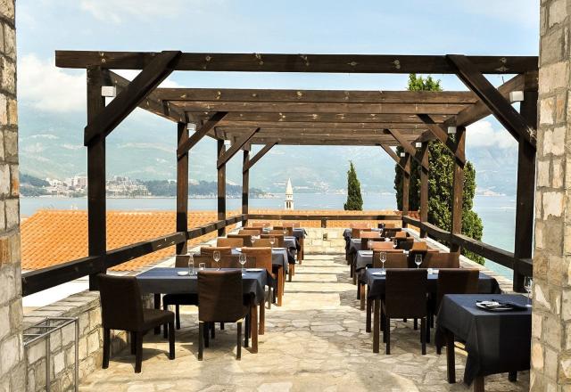 Avala Resort & Villas Hotel