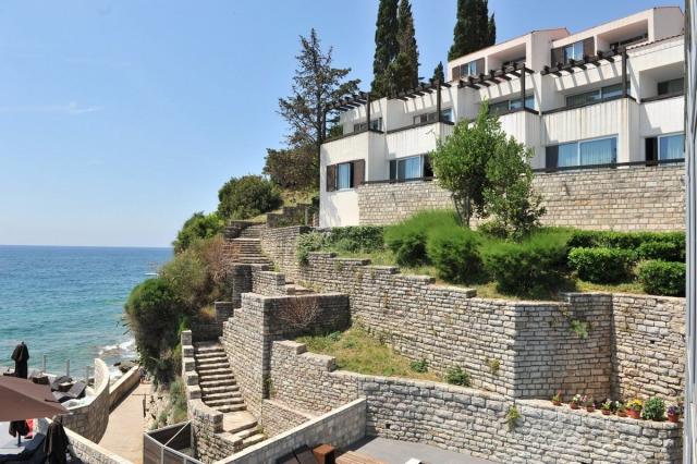 Avala Resort & Villas Hotel