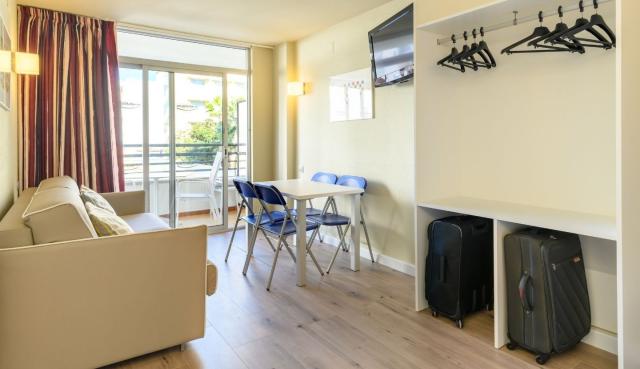 Aparthotel Esmeraldas