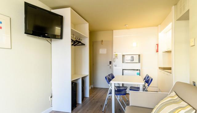Aparthotel Esmeraldas