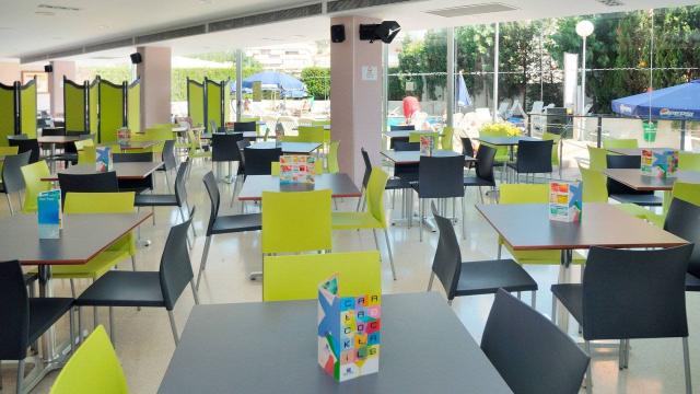 Aparthotel Esmeraldas