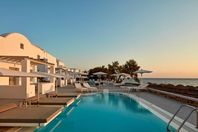 Costa Grand Resort & Spa