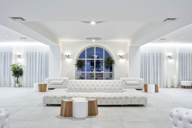 Hotel Costa Grand Resort and Spa