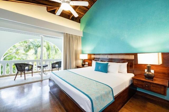 Tamarindo Diría Beach Resort