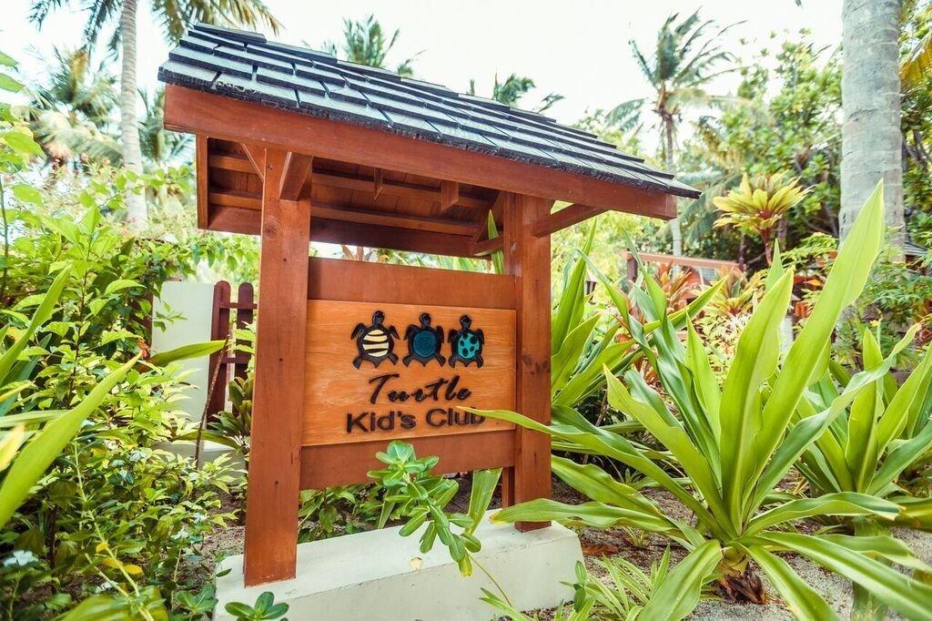 Lily Beach Resort & Spa at Huvahendhoo