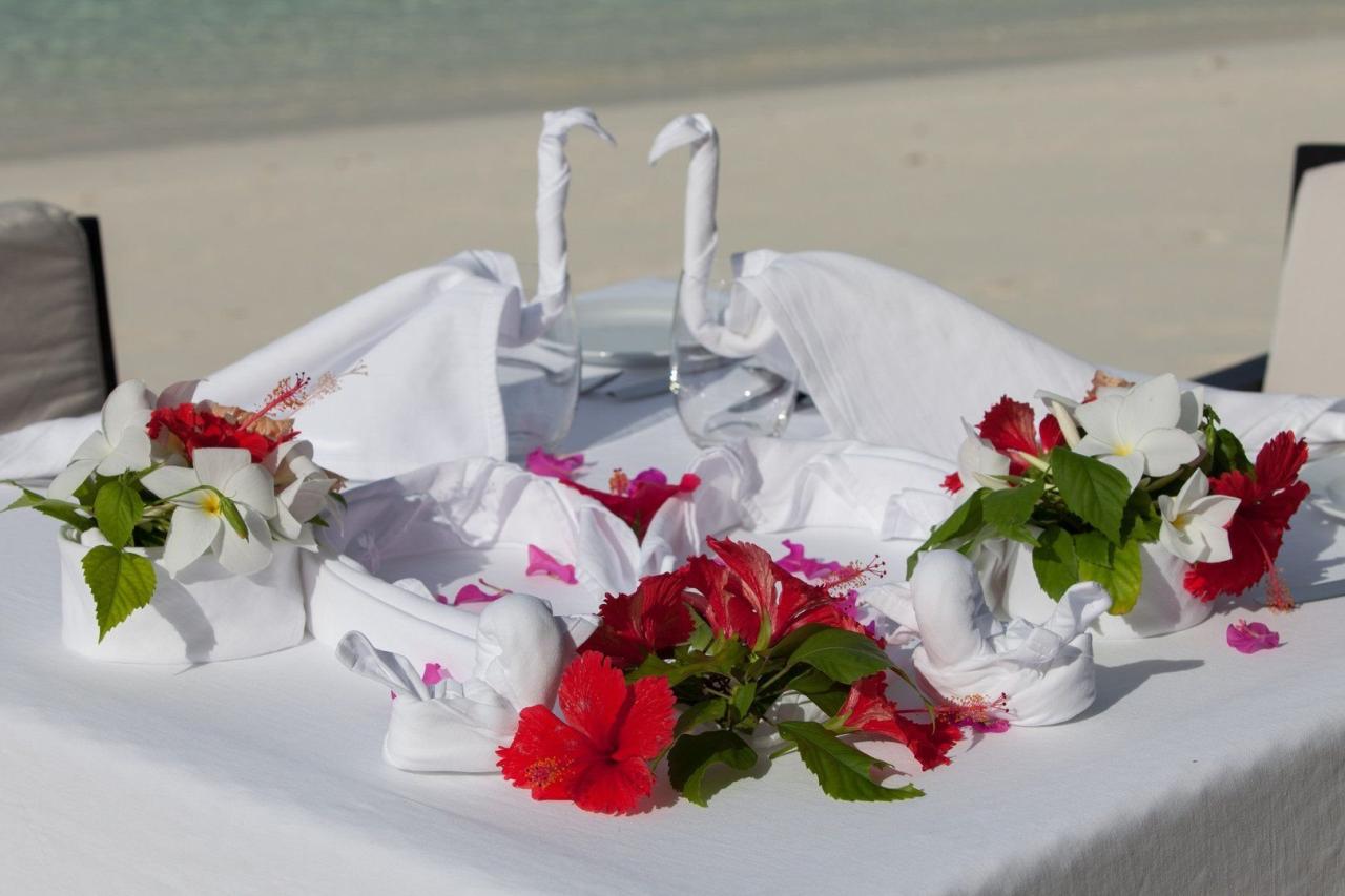 Lily Beach Resort & Spa at Huvahendhoo