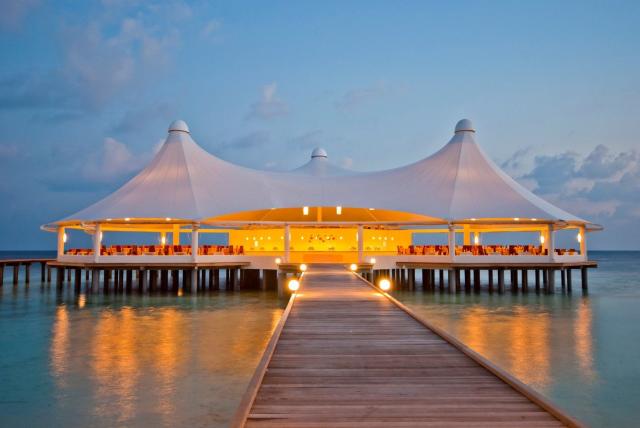 Safari Island Resort