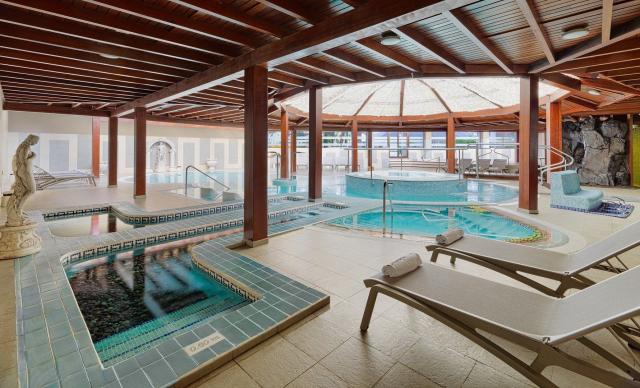 Hotel H10 Conquistador