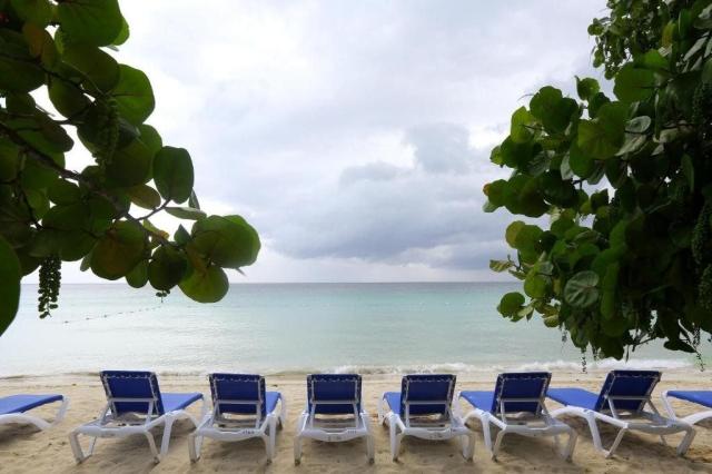 Merril's Beach Resort II