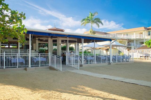Coco La Palm Seaside Resort