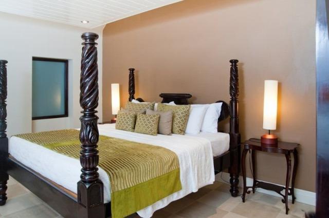 Island Inn Hotel