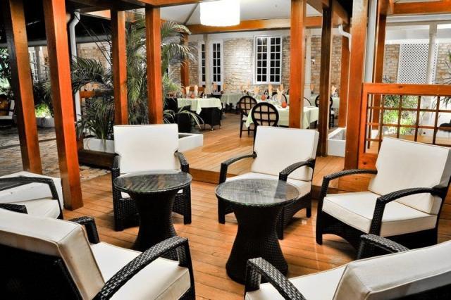 Island Inn Hotel