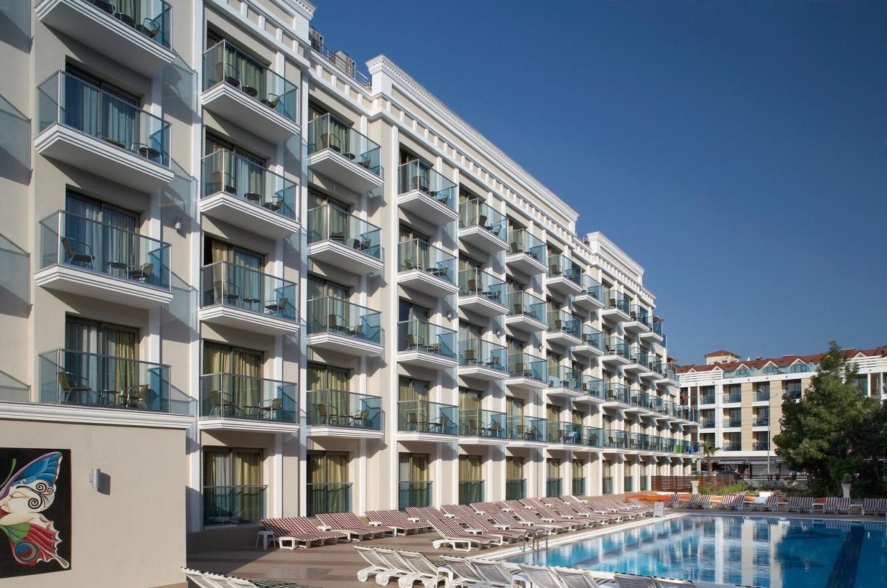 Hotel Emre Beach