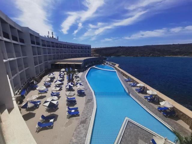 Paradise Bay Resort Hotel