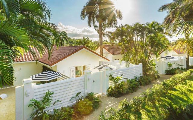 Hotel Couples Tower Isle