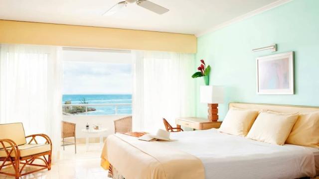 Hotel Couples Tower Isle