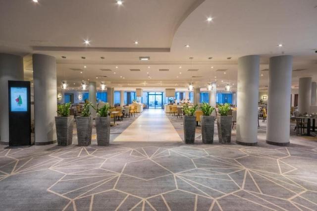 Hotel Radisson Blu St. Julian's Resort