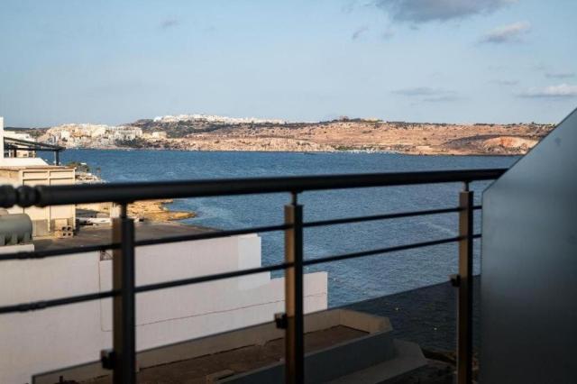 SeaView Hotel