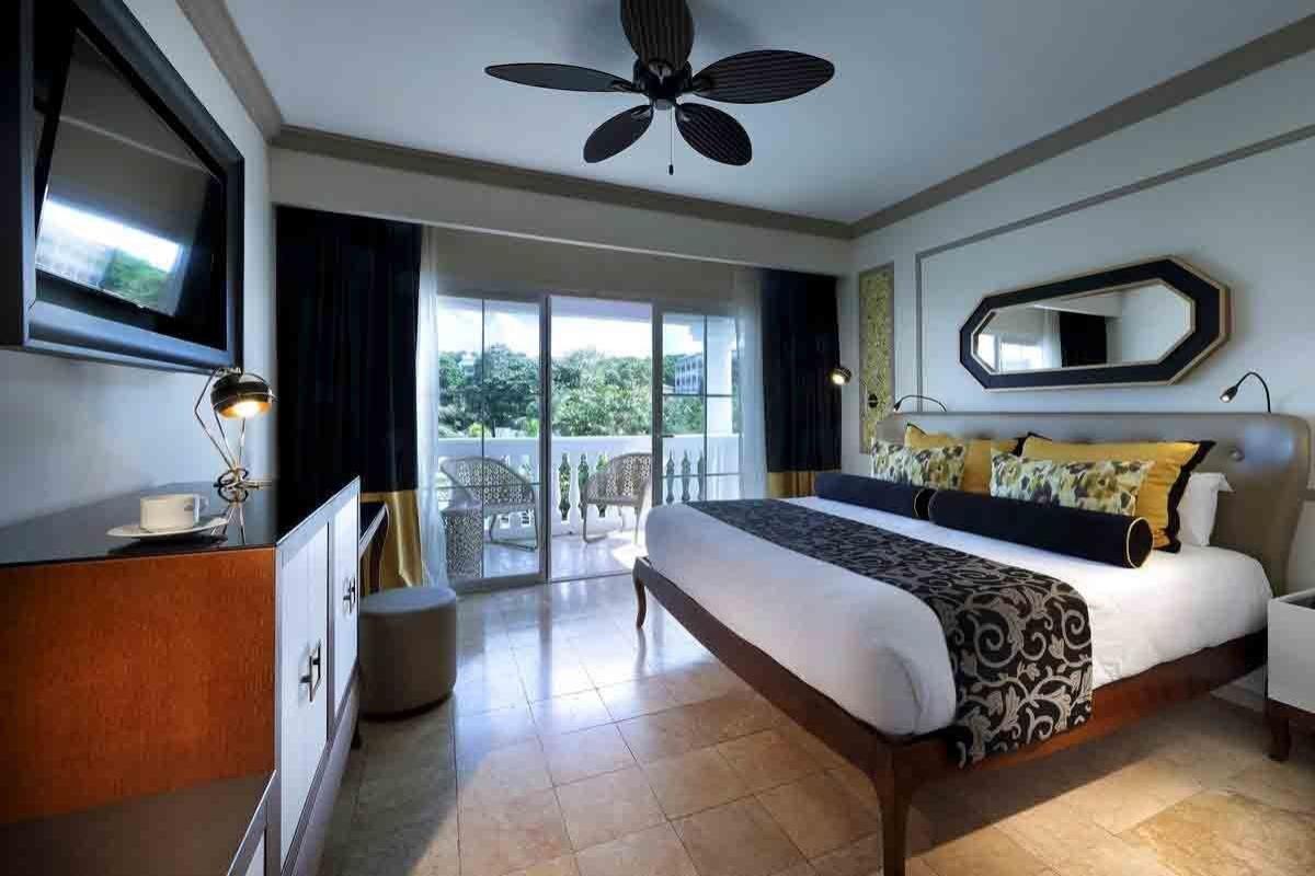 Hotel Grand Palladium Lady Hamilton Resort and Sp