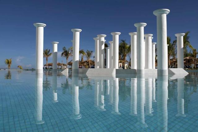 Hotel Grand Palladium Lady Hamilton Resort and Sp