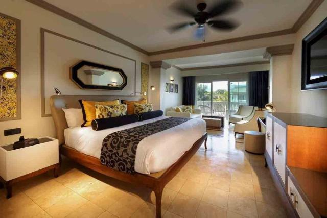 Hotel Grand Palladium Lady Hamilton Resort and Sp
