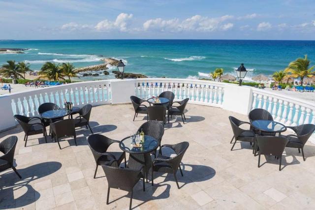 Hotel Grand Palladium Lady Hamilton Resort and Sp