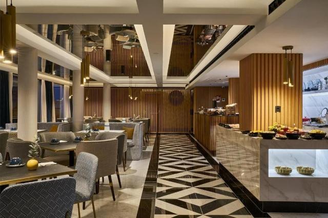 Hotel Vincci Larios Diez