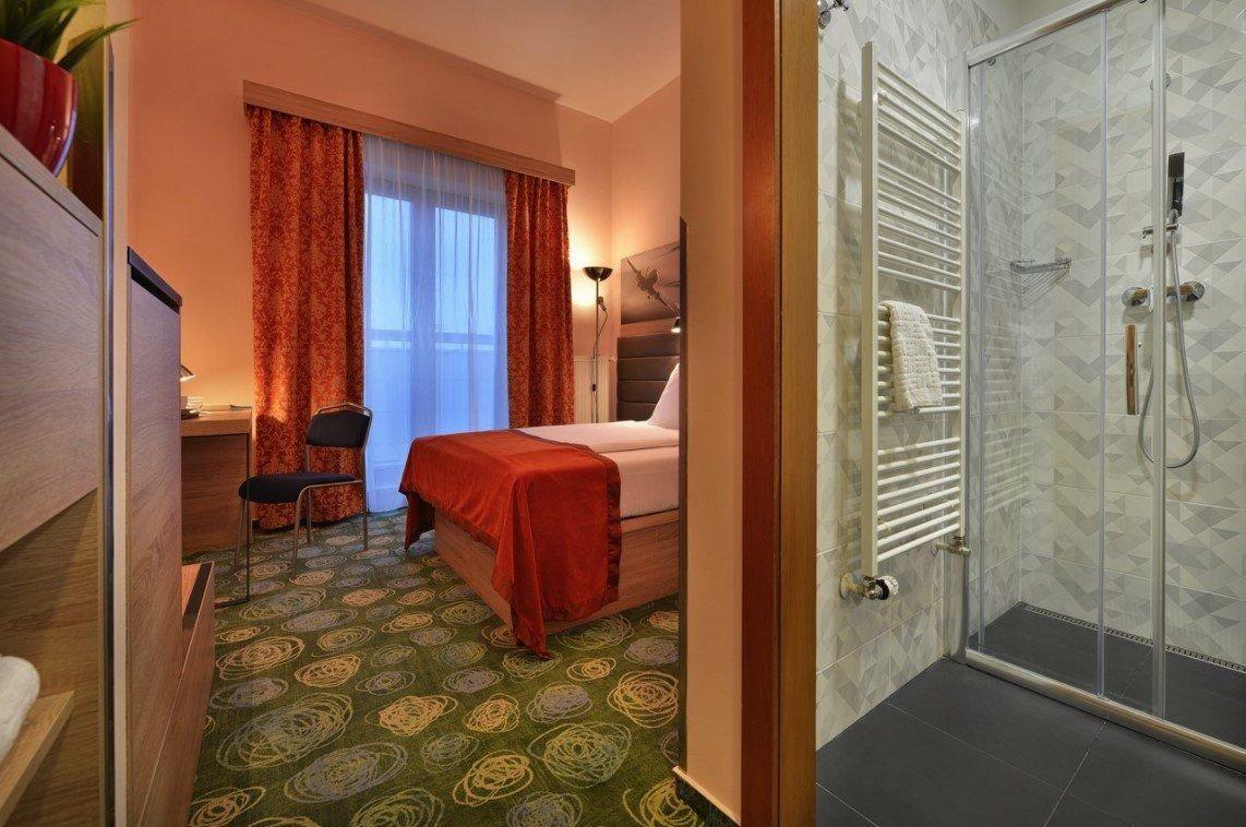 Ramada Airport Hotel Prague