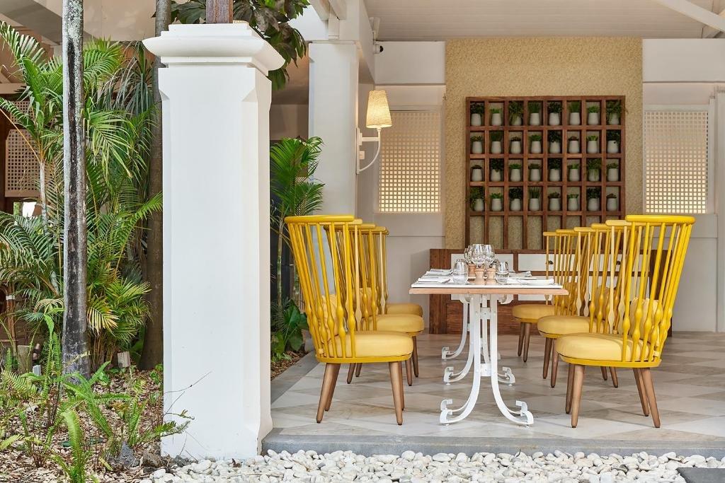 Hotel Paradise Cove Boutique