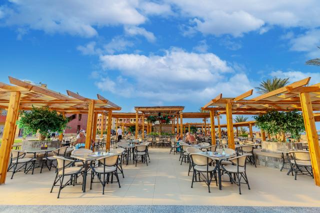 Hotel Casa Mare Resort (ex. Royal Tulip Beach Resort)