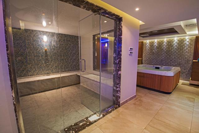 Hotel Casa Mare Resort (ex. Royal Tulip Beach Resort)