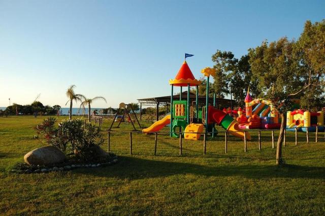 Hotel Acacia Resort