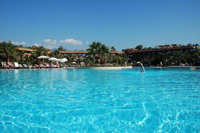 Hotel Acacia Resort