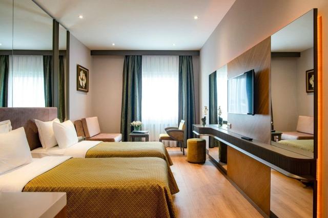 Oran Hotel