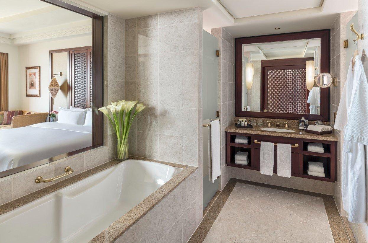 Hotel Shangri-La Al Husn