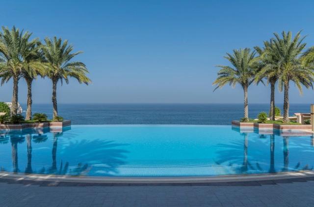 Hotel Shangri-La Al Husn