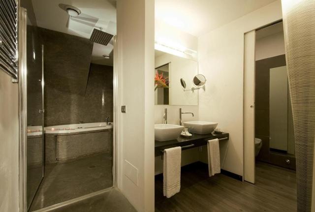 Hotel Trevi