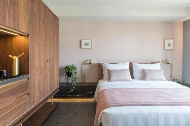 Perianth Hotel
