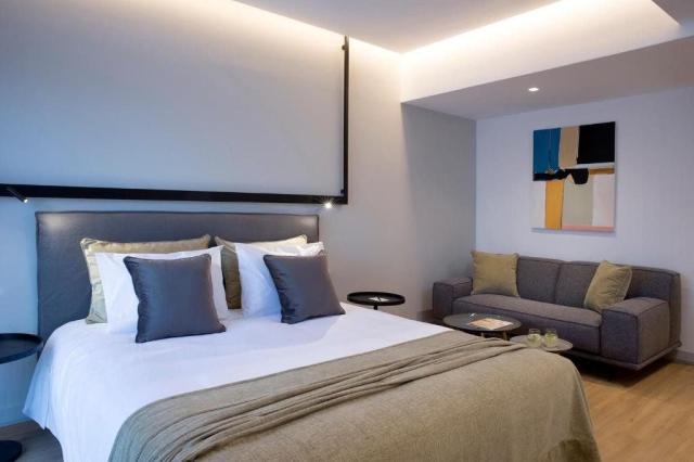 Hotel The Alex