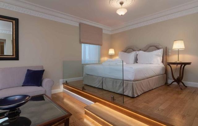 Hotel Noble Suites