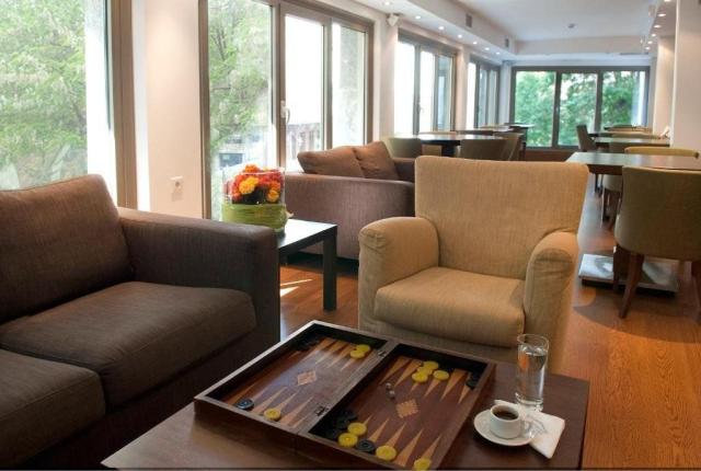 Plaka Hotel