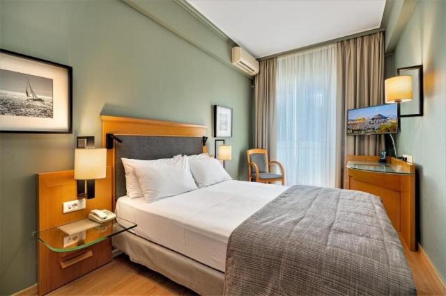 Plaka Hotel
