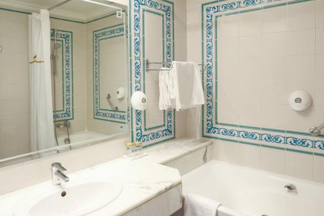 Hotel Royal Garden Palace